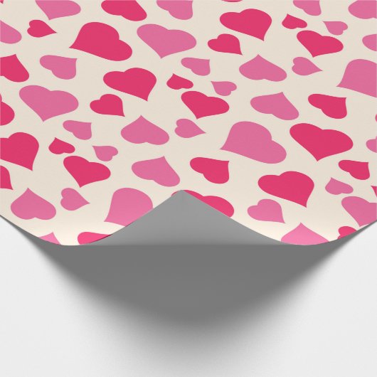 Rood en roze papier voor het oppakken van cadeautj (Hoek)