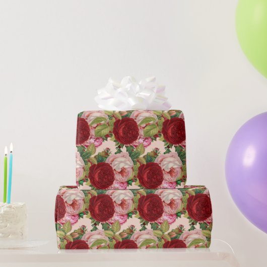 Rood en roze roze ontkoppelingskraft of cadeaupapier (Feestgeschenken)