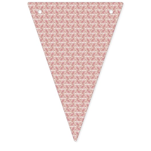 Rood en roze textiel gelegd over een pattereerde t vlaggetjes (Derde vlag)