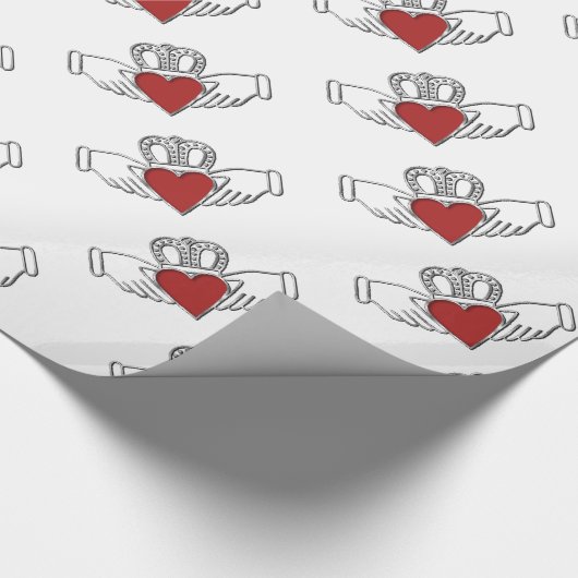 Rood en wit Claddagh Pattern-omslagpapier Cadeaupapier (Hoek)