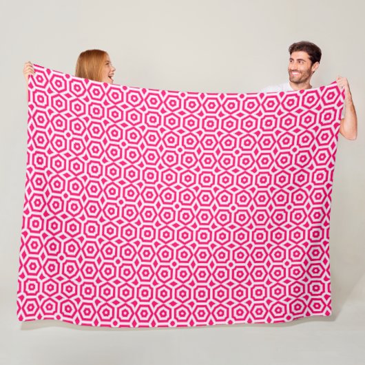 rood en wit geometrisch patroon fleece deken (In situ)