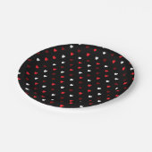 Rood en wit harten op zwart papieren bordje (Gekanteld)