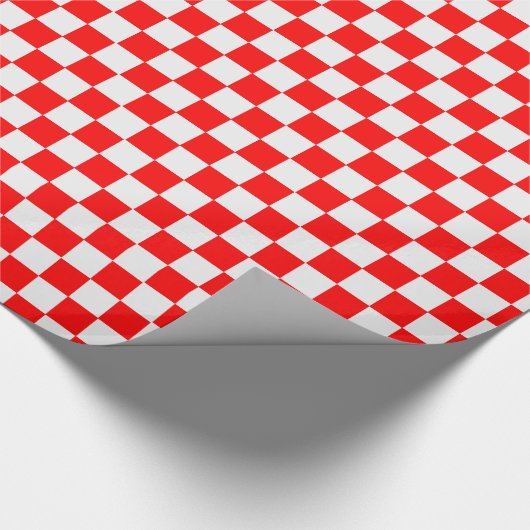 Rood en wit Klassieke Checkerboard door STaylor Cadeaupapier (Hoek)