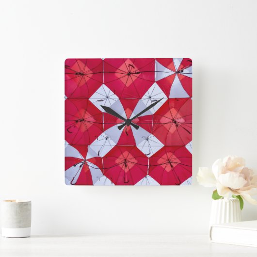 Rood en Wit Open Paraplu Plafond Vierkante Klok (Huis)