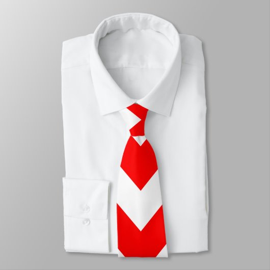 Rood en Wit Reuzengrootte Chevron Stropdas (Gebonden)