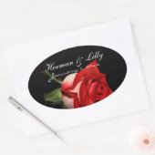 Rood en wit Roos - Aangepast huwelijk Ovale Sticker (Envelop)