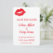 Rood en wit Sexy Lips Leuke bruiloft Save The Date (Staand voorkant)