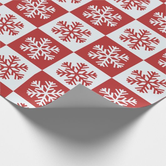 Rood en wit Snowflake Patroon Cadeaupapier (Hoek)