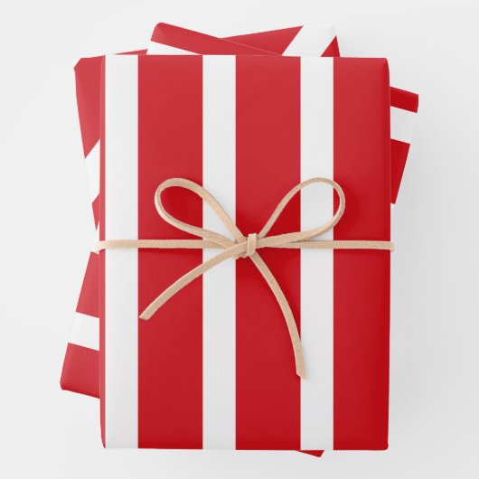Rood- en wit strempatroon inpakpapier vel (In situ)