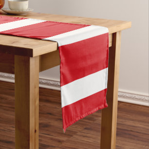 Rood- en wit strempatroon korte tafelloper