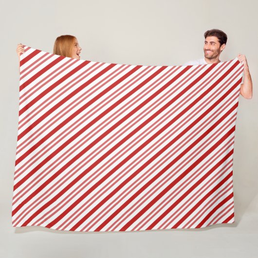 Rood- en witsnoepriet fleece deken (In situ)