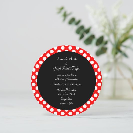 Rood- en witwondweduwschap rond rode en witte poka kaart (Staand voorkant)