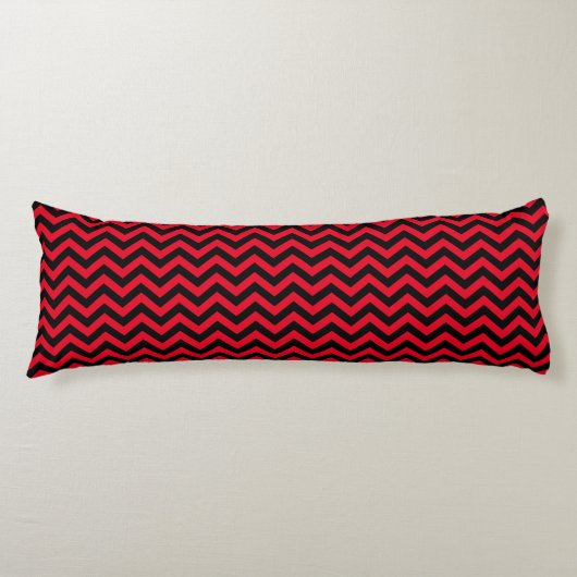 Rood en zwart Chevron Pattern Lichaamskussen (Voorkant)