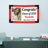 Rood en zwart, één jaar Afstuderen op fotoklasse Spandoek (Beurs)