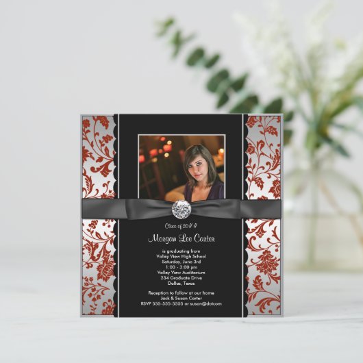 Rood en Zwart Foto Afstuderen Aankondiging (Staand voorkant)