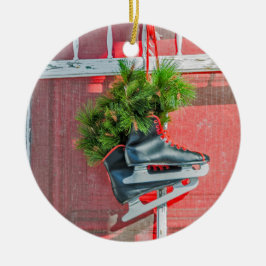 Rood- en zwart-witSchaatsen op een deur Keramisch Ornament