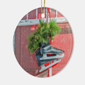 Rood- en zwart-witSchaatsen op een deur Keramisch Ornament (Links)