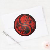Rood en Zwart Yin Yang Zombies Ronde Sticker (Envelop)