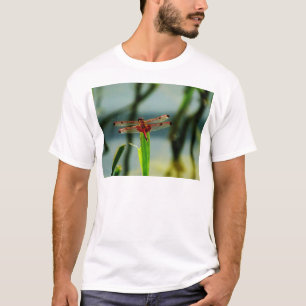 Rood- en zwarte dragonvlieg met schroefdraad t-shirt