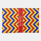 Rood, geel, blauw LG Chevron Red Name Monogram Theedoek (Horizontaal)