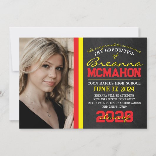 Rood & Geel Chalkboard Afstuderen Aankondiging (Voorkant)