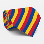 Rood, geel en blauw gestreept stropdas (Opgerold)