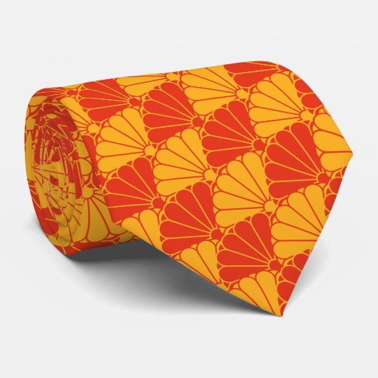 rood geel Kiku Chrysanthemum Mon Pattern Stropdas (Opgerold)