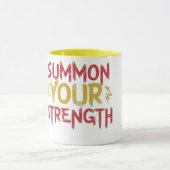 Rood & geel "roept uw kracht op"briefontwerp mok (Midden)