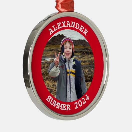 Rood Gepersonaliseerde Ronde Familie Foto Metalen Ornament (Rechts)