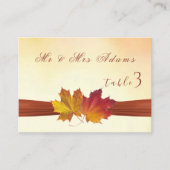 Rood goud herfstbladeren bruiloft plaatskaartje (Voorkant)