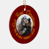 Rood & Goud Onze eerste Kerst 2025 Foto Keepsake Keramisch Ornament (Rechts)