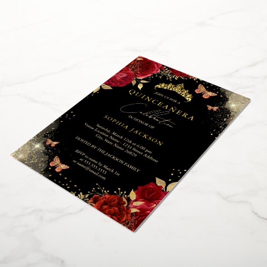 Rood Goud Vlinder Roos Tiara Quinceanera Folie Uitnodiging (Gedraaid)