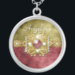 Rood gouddamptasje zilver vergulden ketting<br><div class="desc">Dit zilveren ketting met een ronde hanger, heeft een prachtige goudketting met een ruby in een vierkante scherp, geplaatst tussen een levendige rode wijn en antiek goud, een vouw doordrenkt, faux suede background. Er is een tekst-sjabloon voor jouw naam of monogram boven het lint. IT AANPASSEN - Wijzig de tekst...</div>