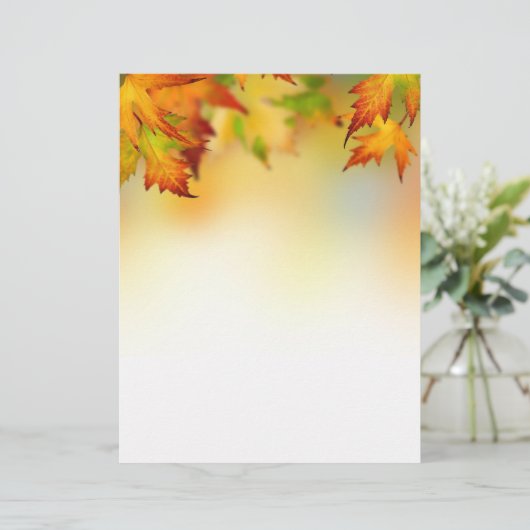Rood goudherfstblad Letterhead (Staand voorkant)