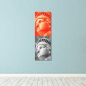 Rood Grijs Vrijheidsbeeld Verpakt Canvas Afdruk (Insitu (Houten vloer))