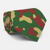 Rood, groen en beige camouflagepatroon stropdas (Opgerold)