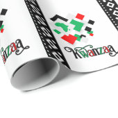 Rood Groen en Zwart Tribal Kwanzaa Cadeaupapier (Rol Hoek)