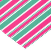 Rood - groen gestreept horizontaal patroon tafelkleed (Gekanteld)