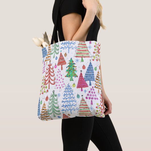 Rood groen roze blauw patroon met rode kerstbomen tote bag (Dichtbij)