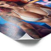 Rood Haired Wit Bikini Tattoo Meisje in Bar Foto Afdruk (Hoek)