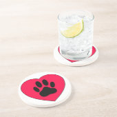 Rood hart met hoge-donkerdruk zandsteen onderzetter (Zijkant)