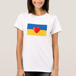 Rood hart op T-shirt in kleuren van Oekraïense vla