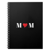 Rood hart van mam houdt van zwart notitieboek of d (Voorkant)