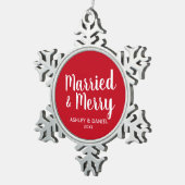 Rood huwelijk en huwelijk tin sneeuwvlok ornament (Rechts)