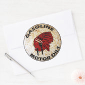 Rood Indische Gasoline  bord verstopte vaten. Ronde Sticker (Envelop)