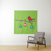 Rood kardinaal op kerstbaltak wandkleed (In situ)