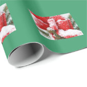 Rood kerstbal met groene achtergrond sneeuwvakanti cadeaupapier (Rol Hoek)