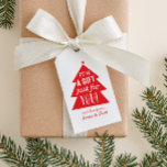 Rood kerstboomgeschenk cadeaulabel<br><div class="desc">Een kleine rode kerstboom met een ster bovenaan stuurt een vrolijk bericht van vrolijkheid op dit gepersonaliseerde label voor cadeautjes voor feestdagen. Geef jouw naam op voor voorbedrukte labels of DUIDELIJK voor lege labels die later moeten worden ingevuld.</div>