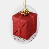 Rood kerstcadeautje keramisch ornament (Rechts)