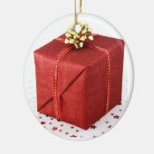 Rood kerstcadeautje keramisch ornament (Links)